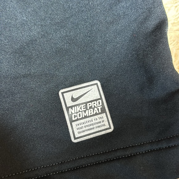 Nike Men's Pro Combat Hyperwarm Shirt, Navy Blue/Gray, Size Small - Picture 5 of 11